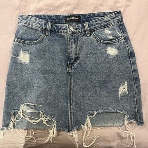 Fashion Nova Distressed Demin Mini Skirt